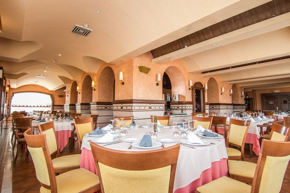 Hotel Abades Гуадикс Екстериор снимка