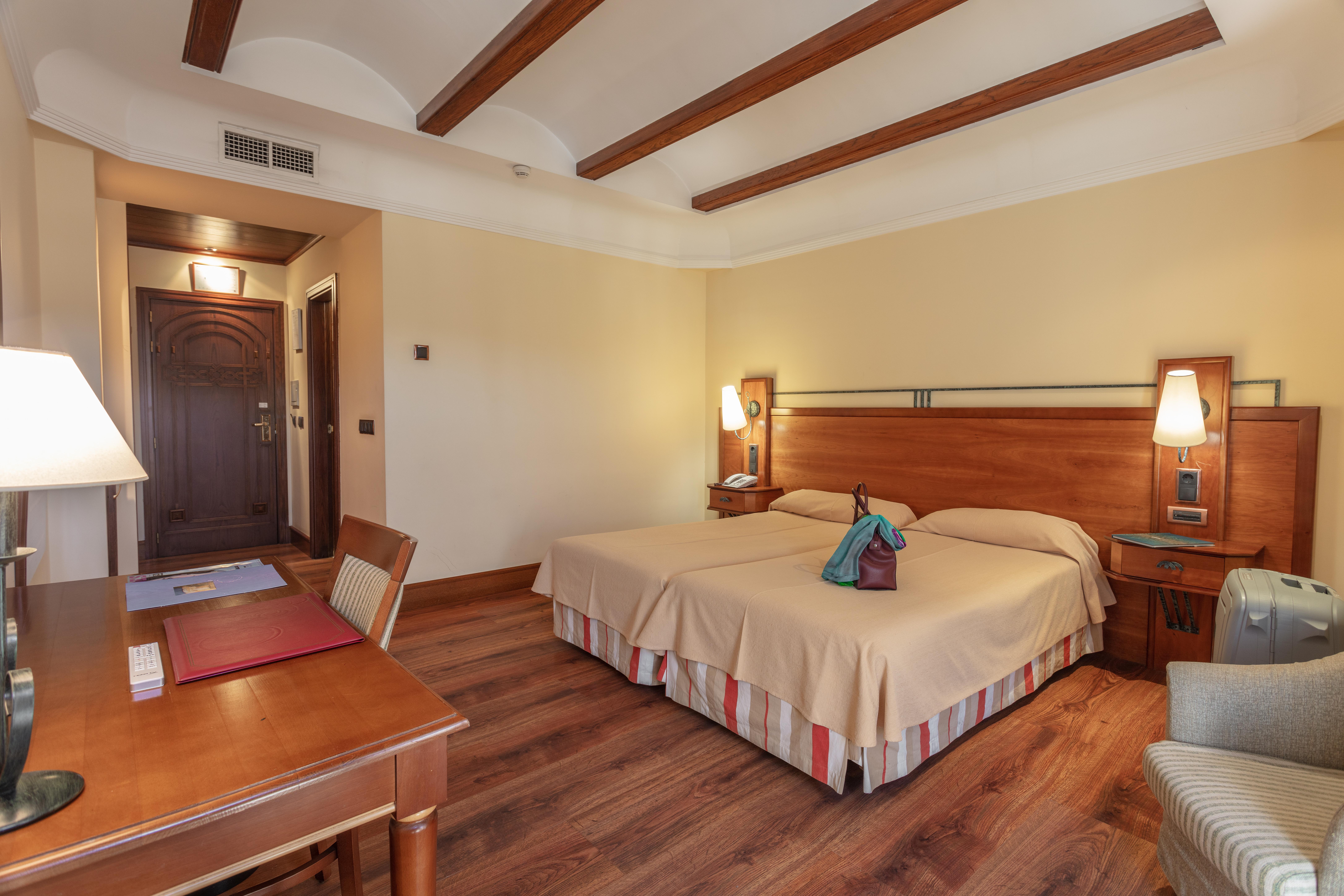 Hotel Abades Гуадикс Екстериор снимка