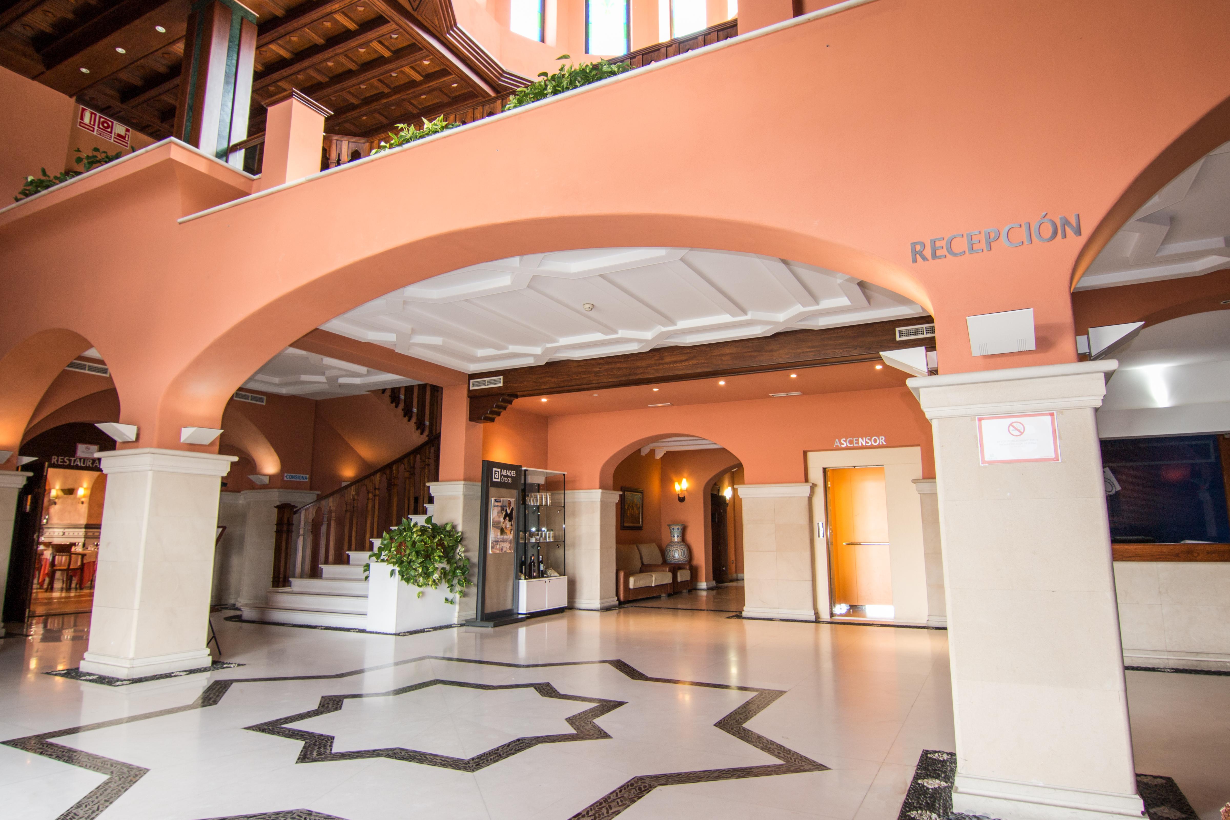 Hotel Abades Гуадикс Екстериор снимка