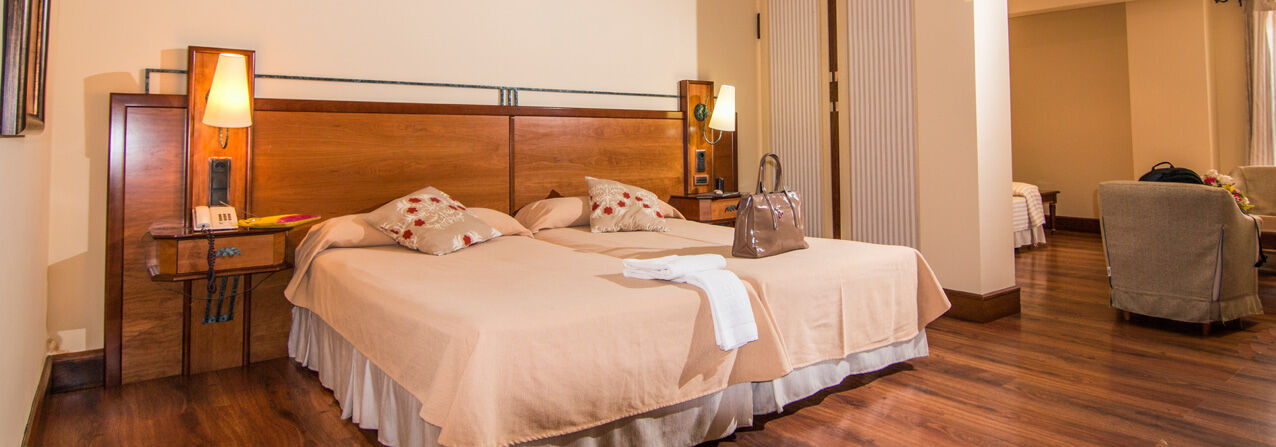 Hotel Abades Гуадикс Екстериор снимка
